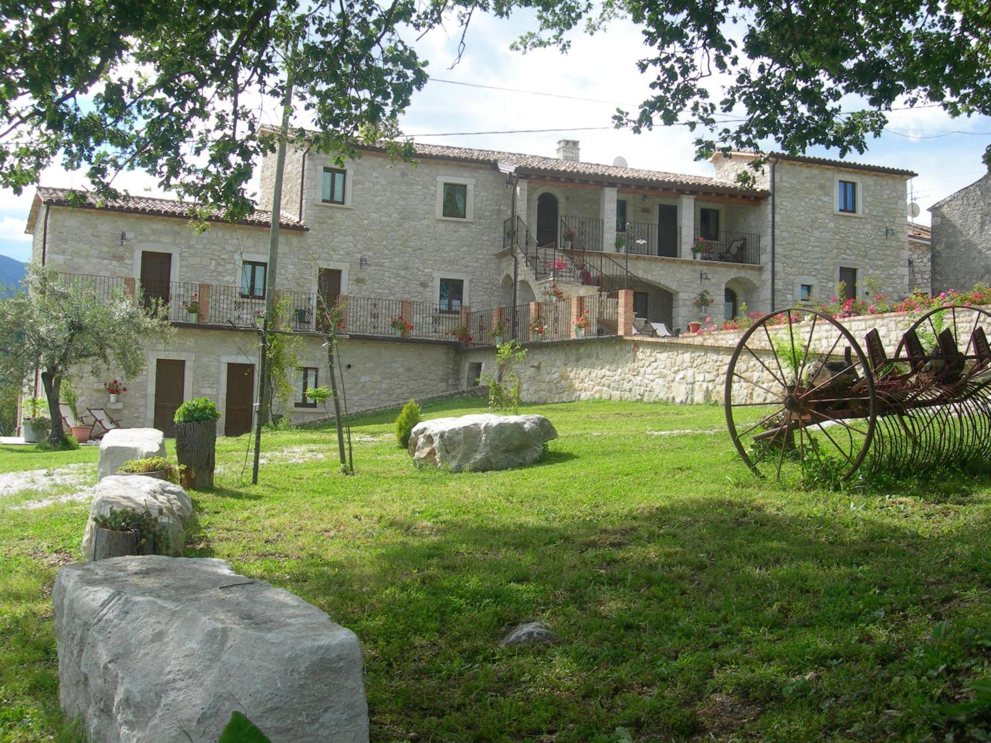 Agriturismo Borgo San Martino アッバテッジョ エクステリア 写真